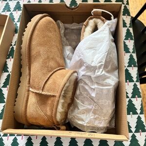 Ugg ultra mini